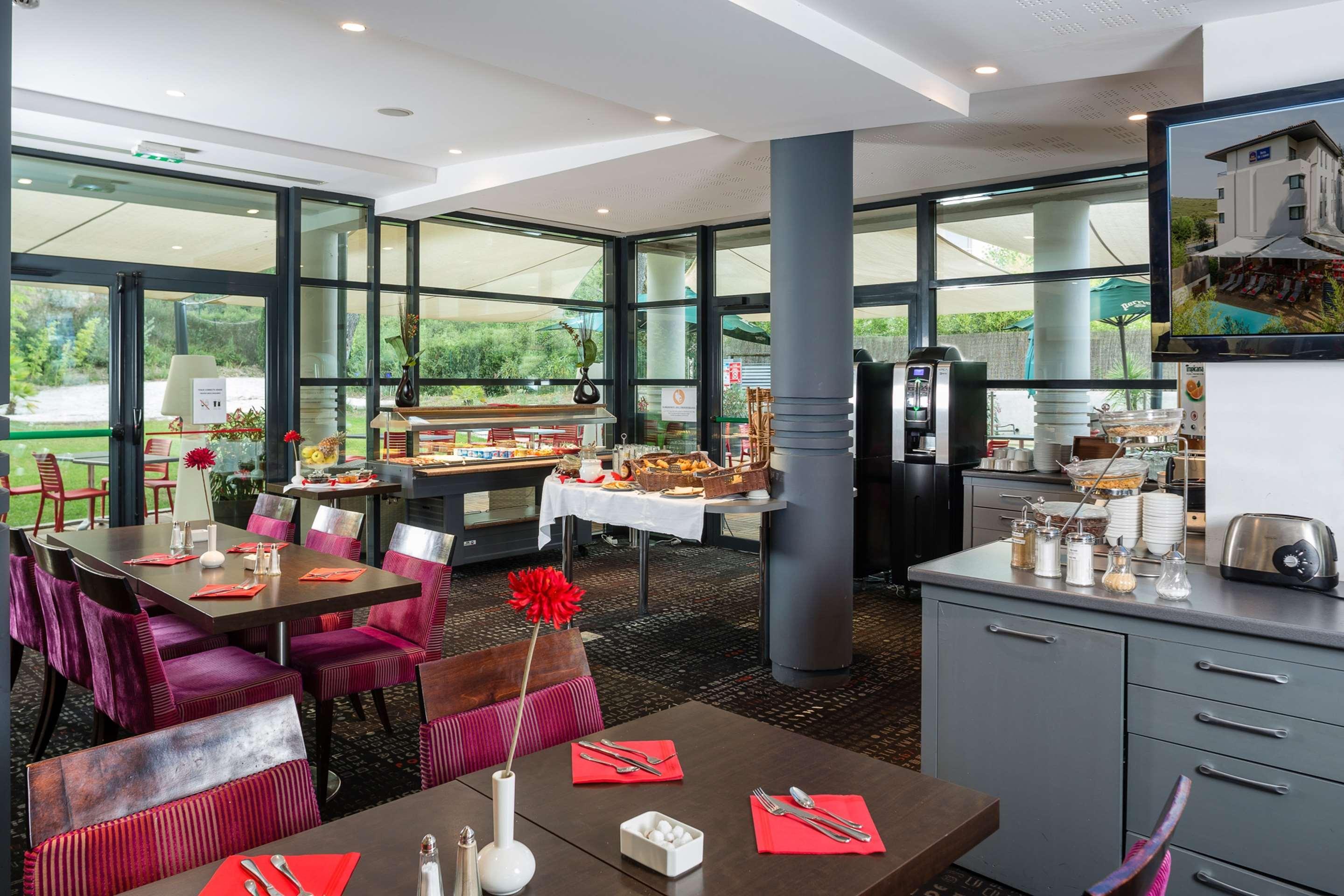 Mercure Aix-En-Provence La Duranne Gare Tgv Екстер'єр фото