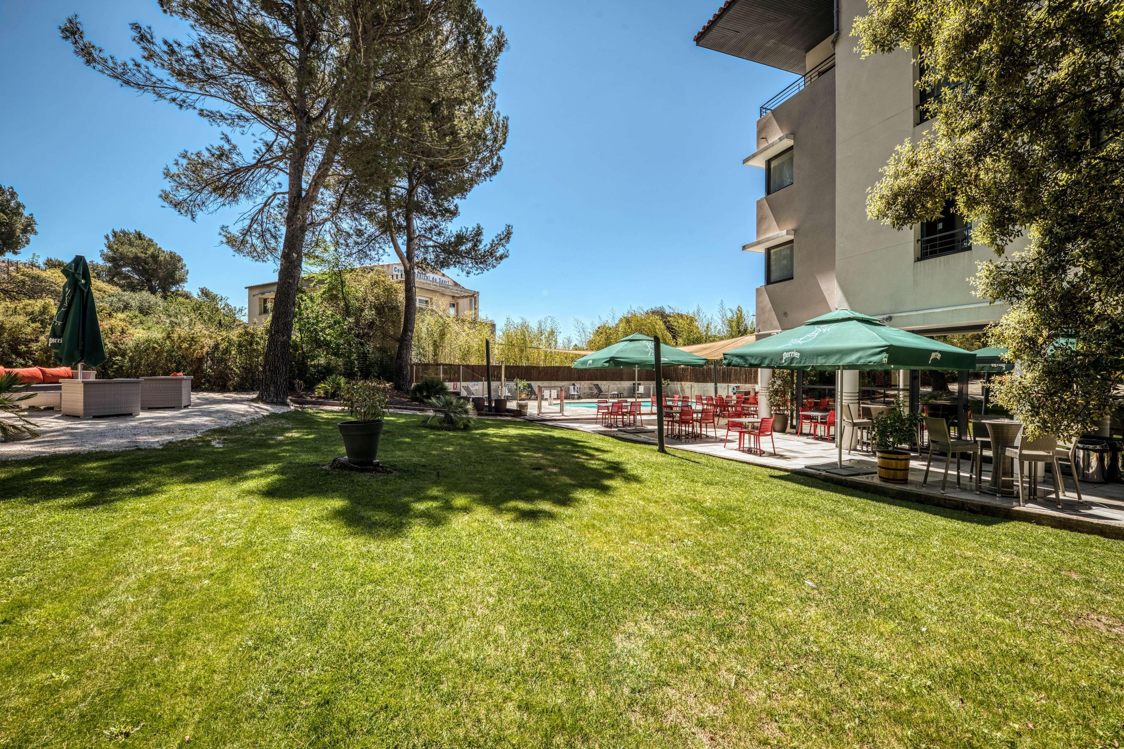 Mercure Aix-En-Provence La Duranne Gare Tgv Екстер'єр фото