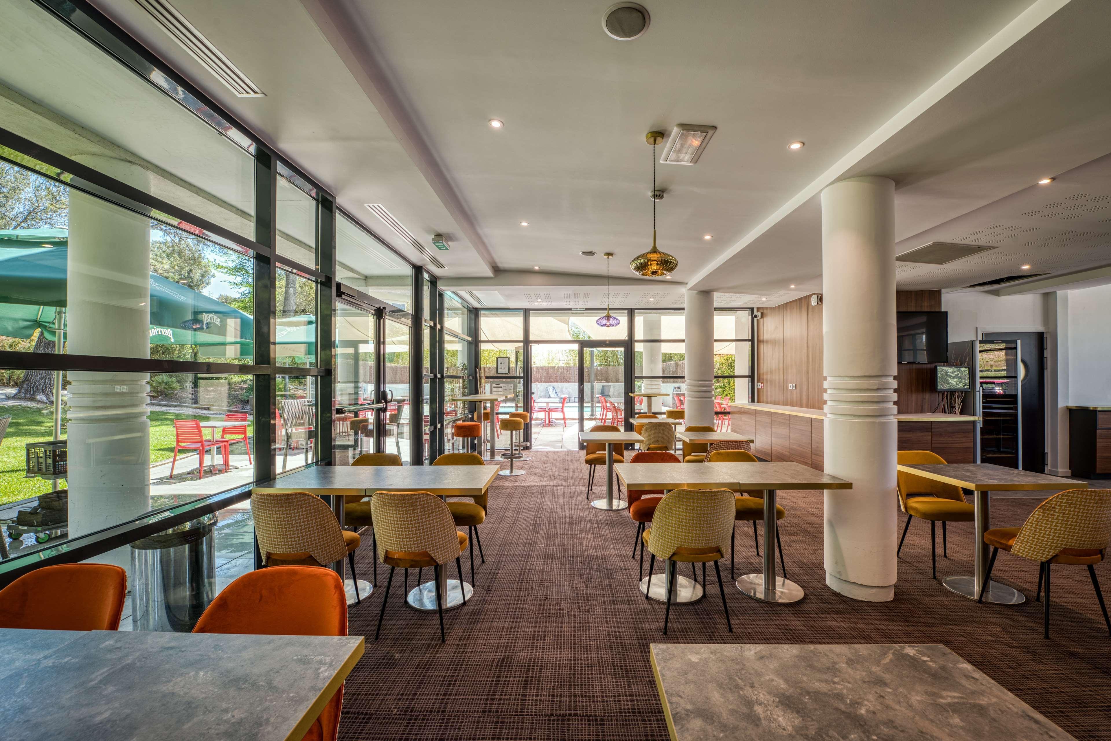 Mercure Aix-En-Provence La Duranne Gare Tgv Екстер'єр фото