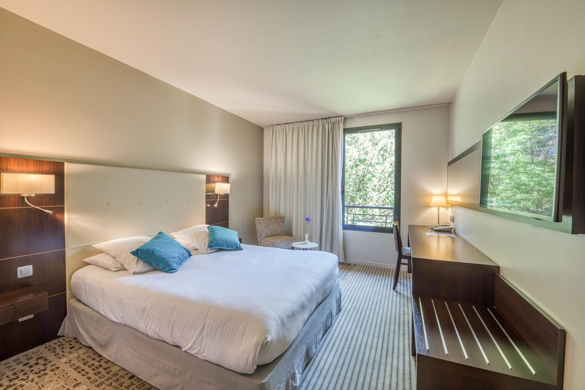 Mercure Aix-En-Provence La Duranne Gare Tgv Екстер'єр фото