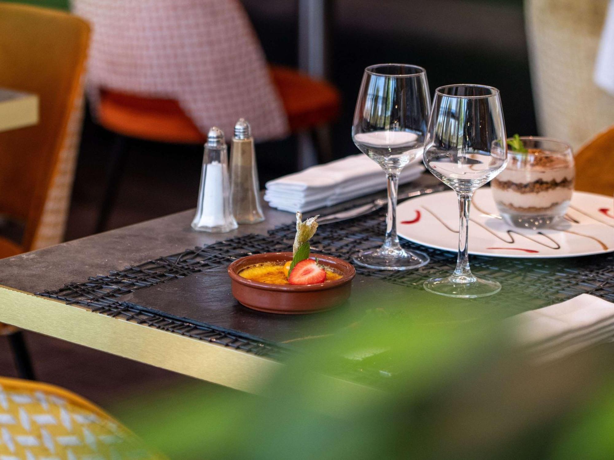 Mercure Aix-En-Provence La Duranne Gare Tgv Екстер'єр фото