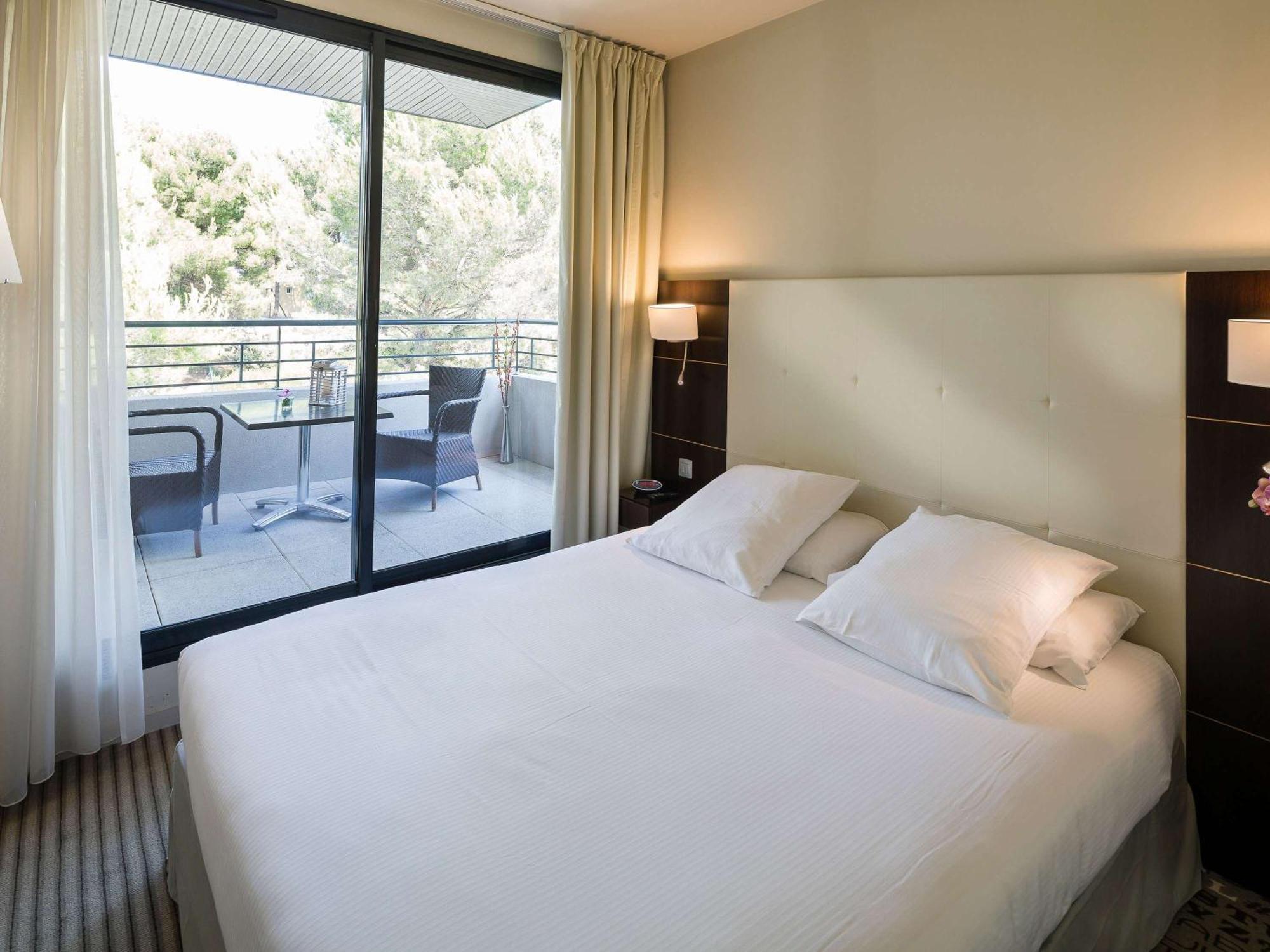 Mercure Aix-En-Provence La Duranne Gare Tgv Екстер'єр фото