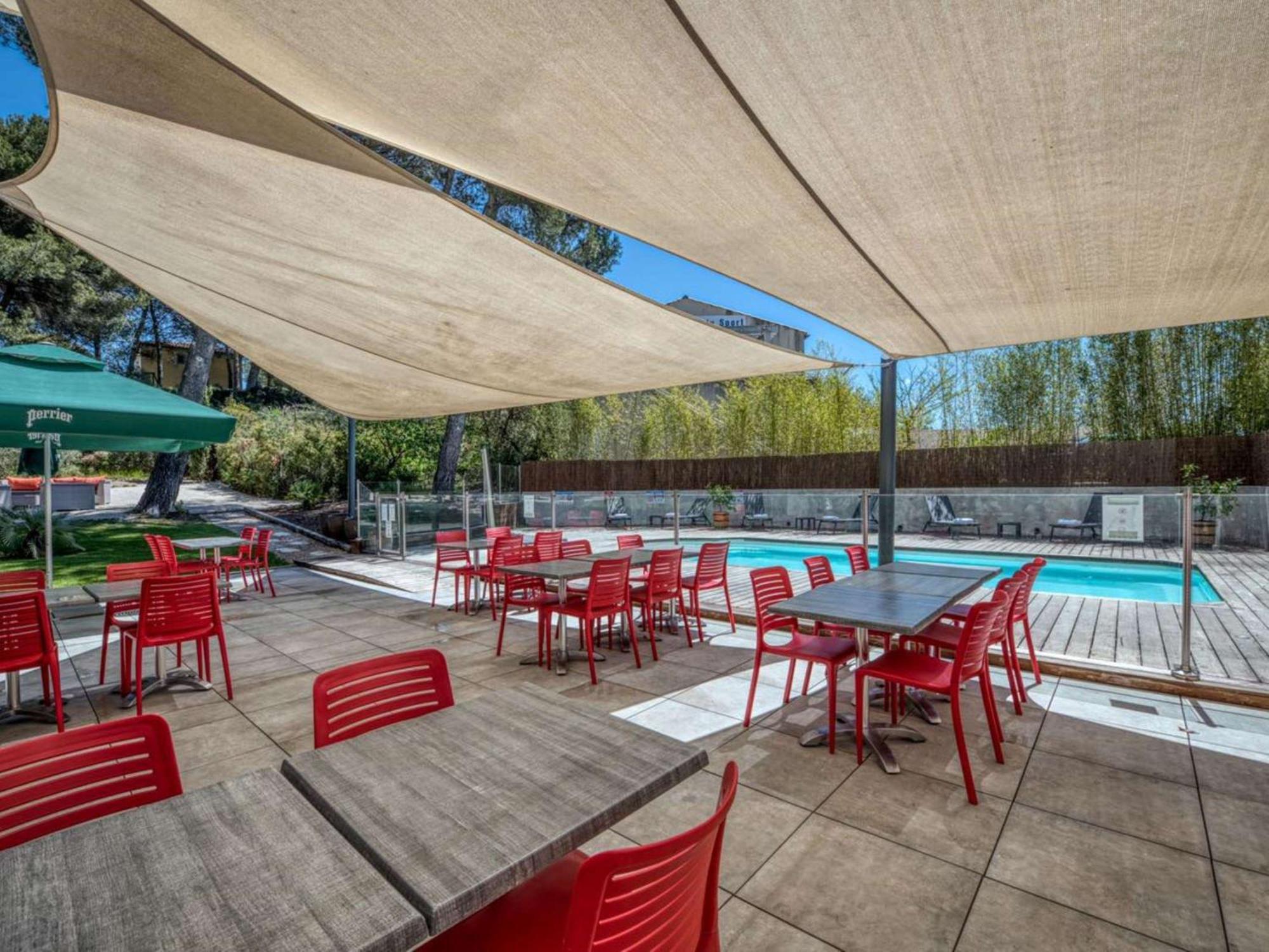 Mercure Aix-En-Provence La Duranne Gare Tgv Екстер'єр фото
