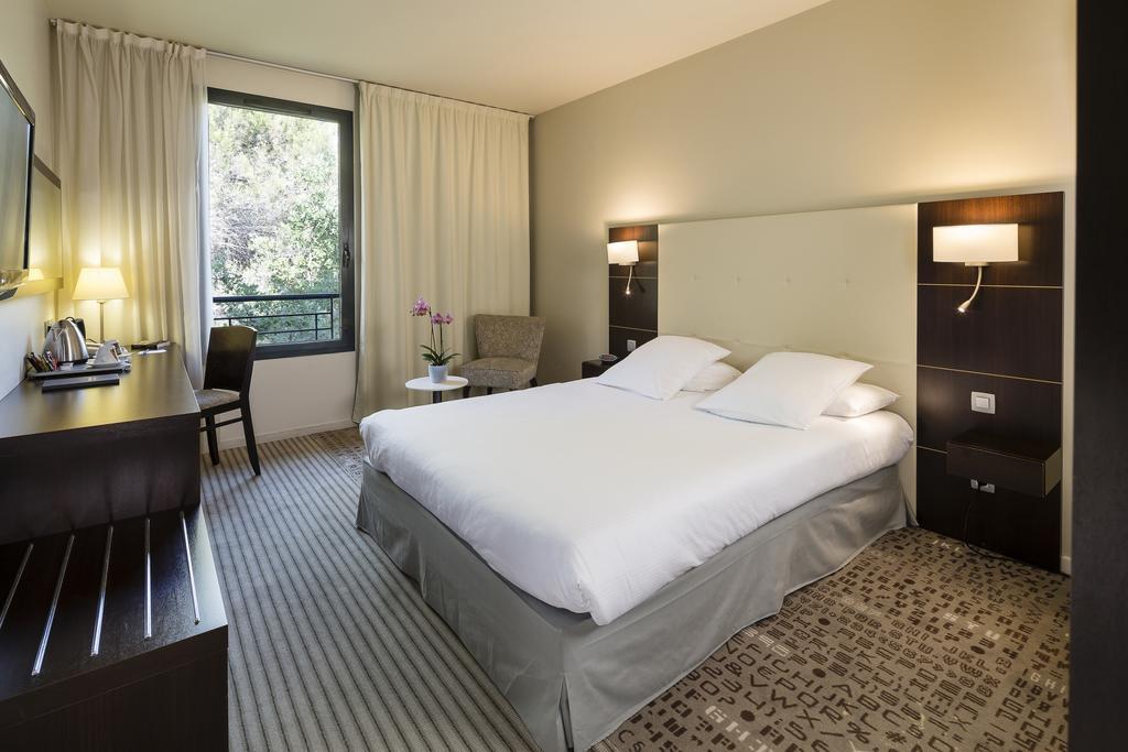 Mercure Aix-En-Provence La Duranne Gare Tgv Номер фото